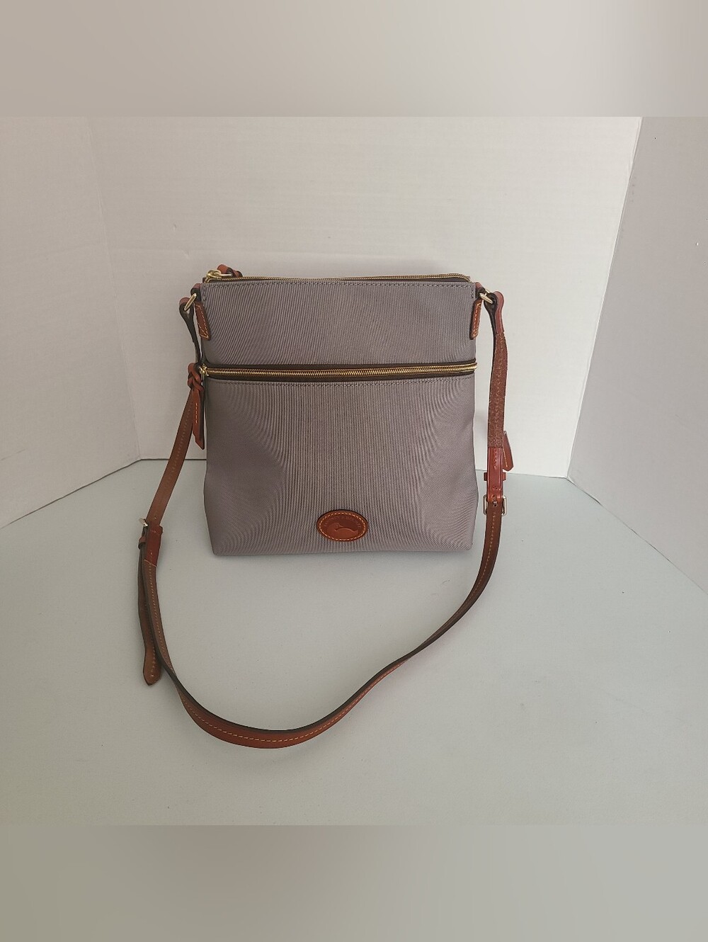 Dooney & Bourke Grey Wayfarer  Nylon & Tan Leather Purse NWOT